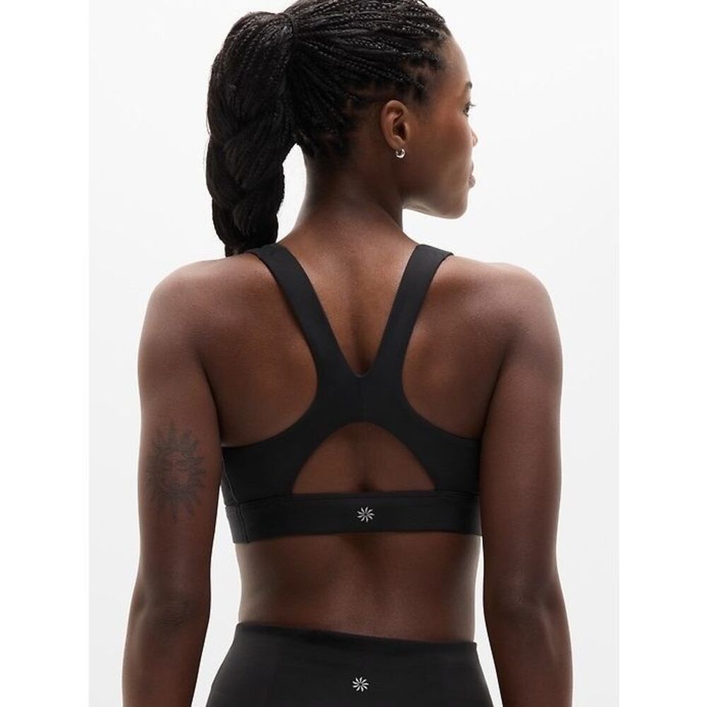 Athleta Interval Sports Bra In Black Size M